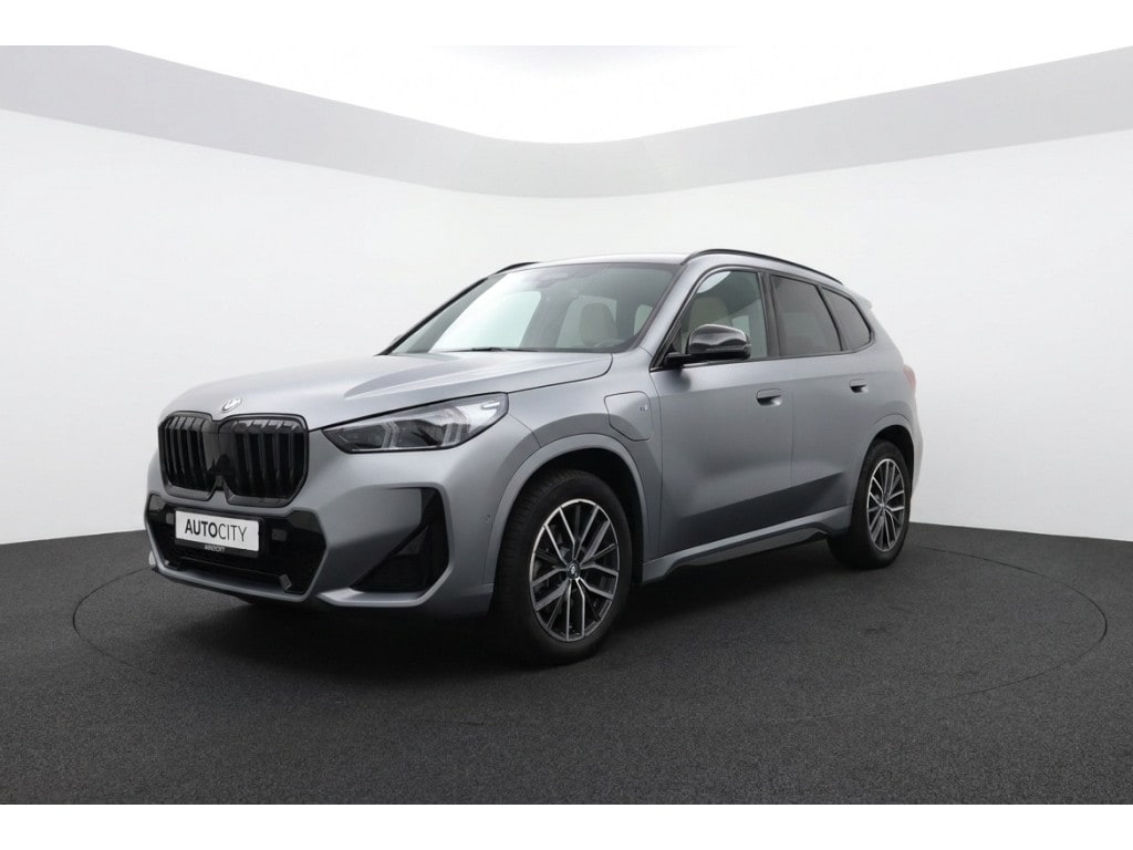 BMW X1 xDrive25e M Sport l Vernasca Leder | 360° l HUD l Adaptive Cruise