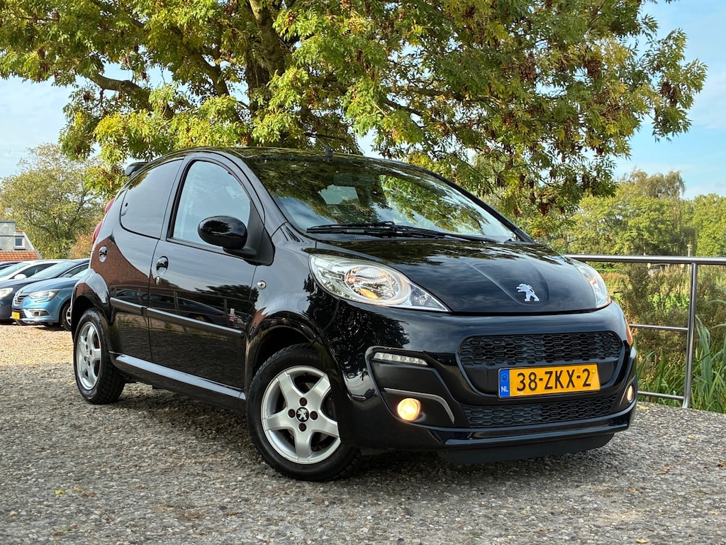 Peugeot 107 1.0 Black & Silver | Airco + Half leder nu € 4.450,-!!!