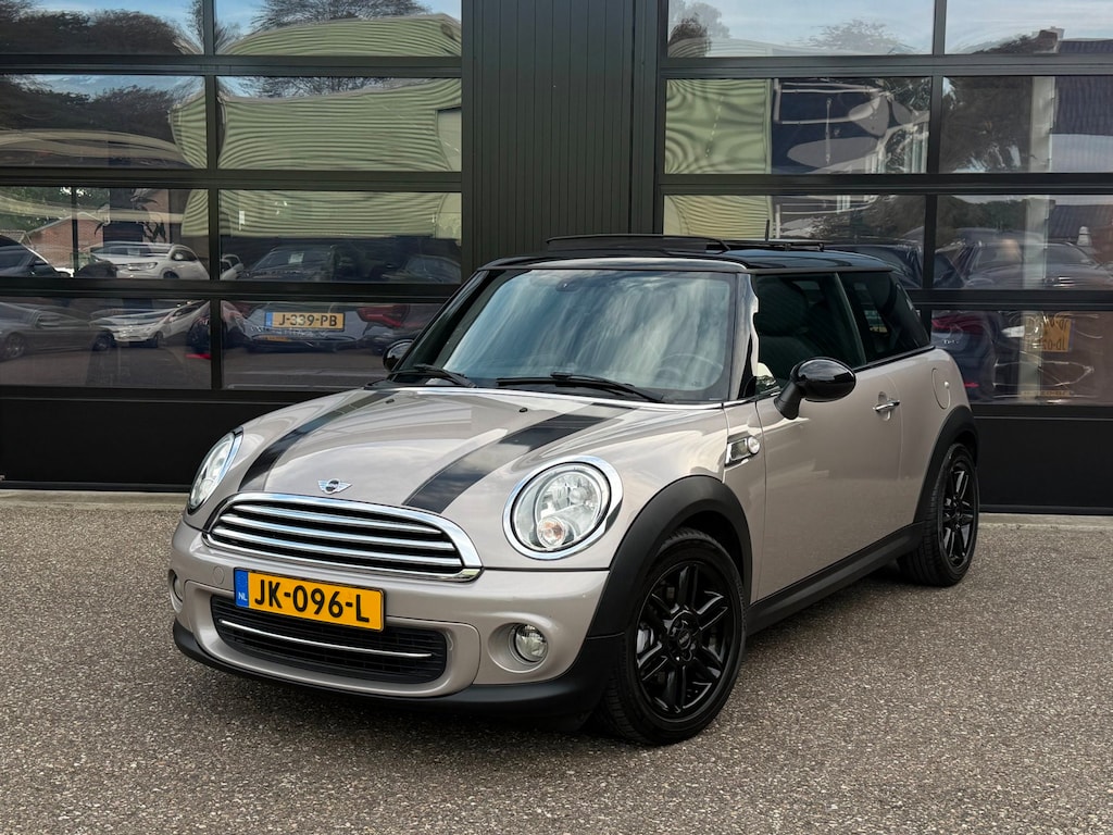 MINI Cooper 3-Deurs 1.6 Special Edition Pano Stoelverw. Clima