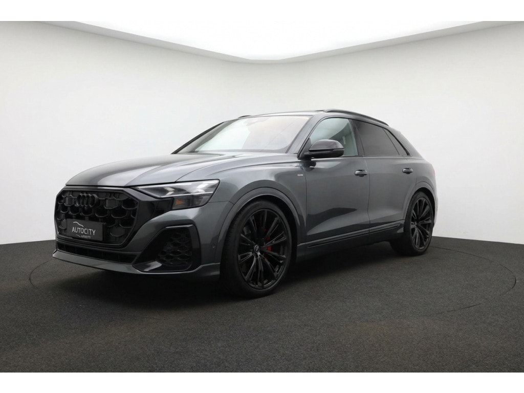 Audi Q8 60 TFSI e-hybrid quattro S Line Competition l AWD Besturing l B&O l HUD l Trekhaak l Alcantara Hemel l VOL OPTIES