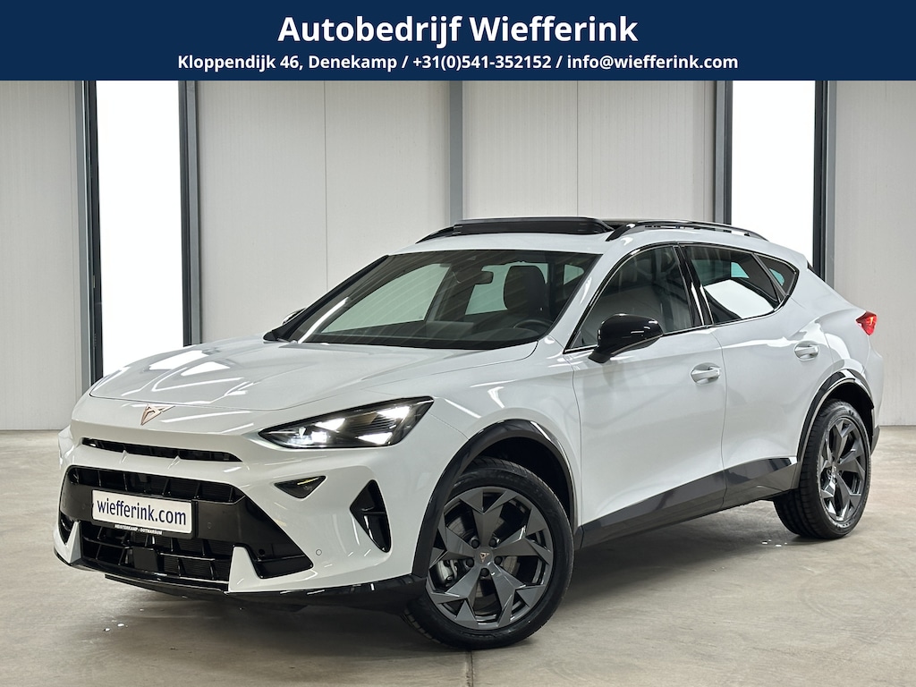CUPRA Formentor 1.5 eTSI 150pk Business | Wegklapbare trekhaak | Panoramadak | Winterpakket | Metallic