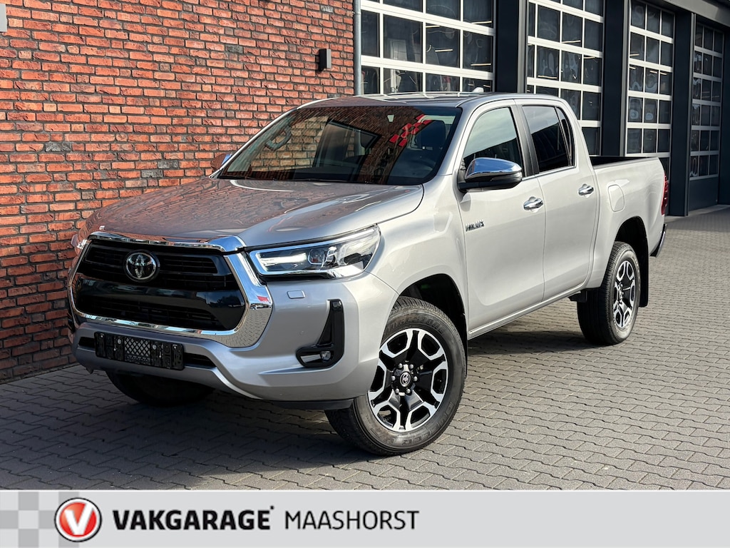 Toyota Hilux 2.8 D-4D Double Cab 4x4 Professional premium 3500Kg Trek. AchteruitrijCam./Adapt.Cruise/PDC/LED/DAB/Clima/AppConnect