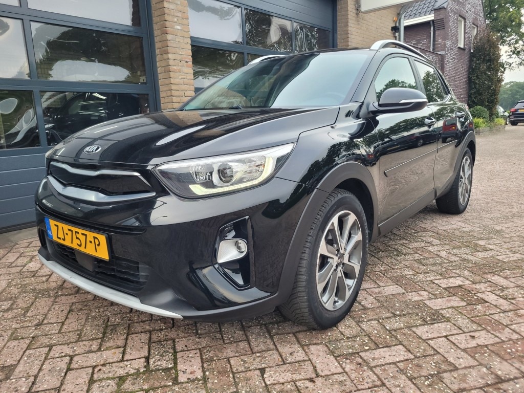 Kia Stonic 1.0 T-GDI ExecutiveLine camera trekhaak leer navi ecc