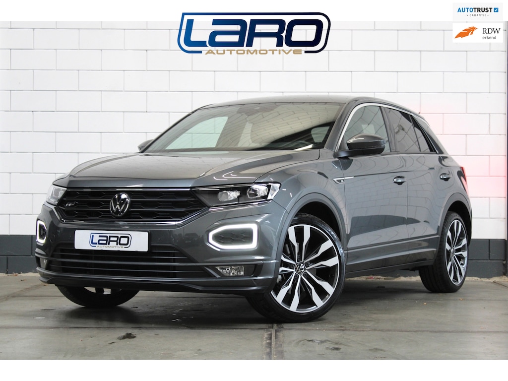 Volkswagen T-Roc 1.5 TSI 3x R-Line | Trekhaak ACC LED Climate CarPlay Blindspot Stoelver.