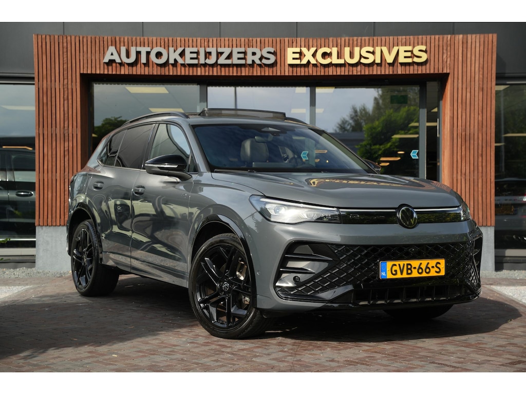 Volkswagen Tiguan 1.5 eHybrid R-Line Business Pano Leer Massage NL auto