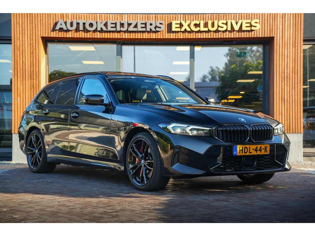 BMW 3-Serie Touring 330e xDrive M Pakket Panoramadak HUD Camera ACC Harman Kardon