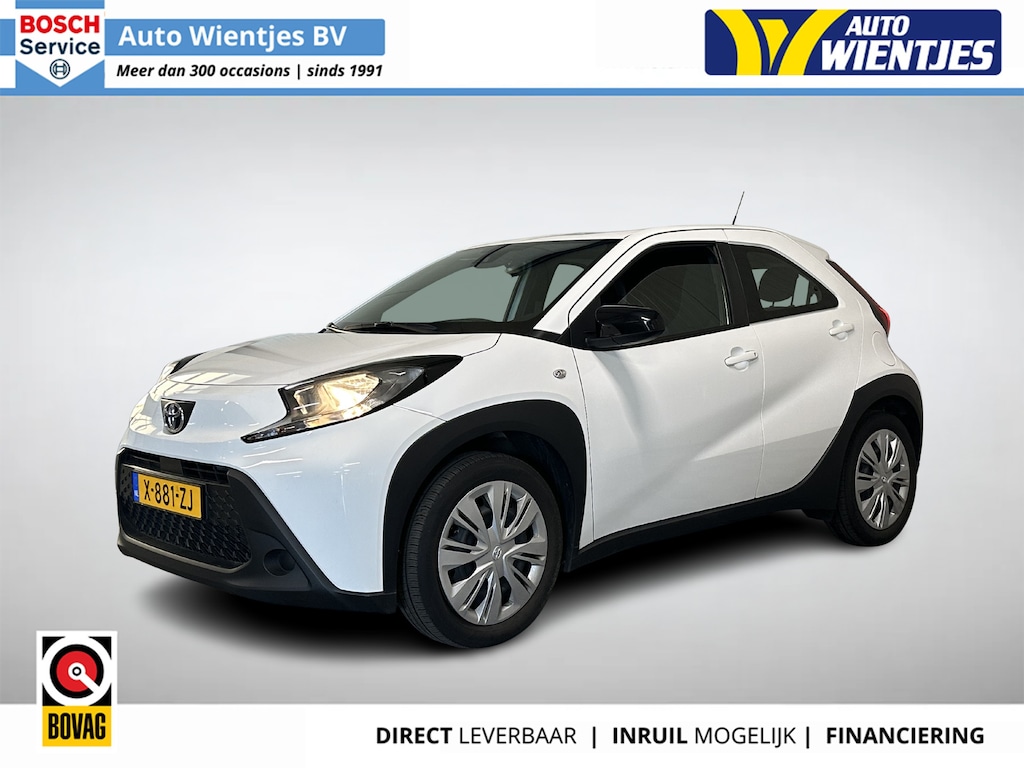 Toyota Aygo 1.0 VVT-i | MT Play 5-Drs | Airco | Carplay | Camera