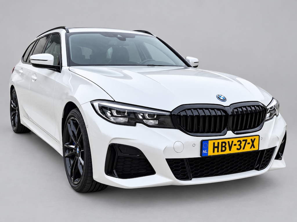 BMW 3-Serie Touring 330e Business Edition Plus - M Sport - Leder - Navigatie - Camera - Cruise - Clima - Elektr Trekhaak