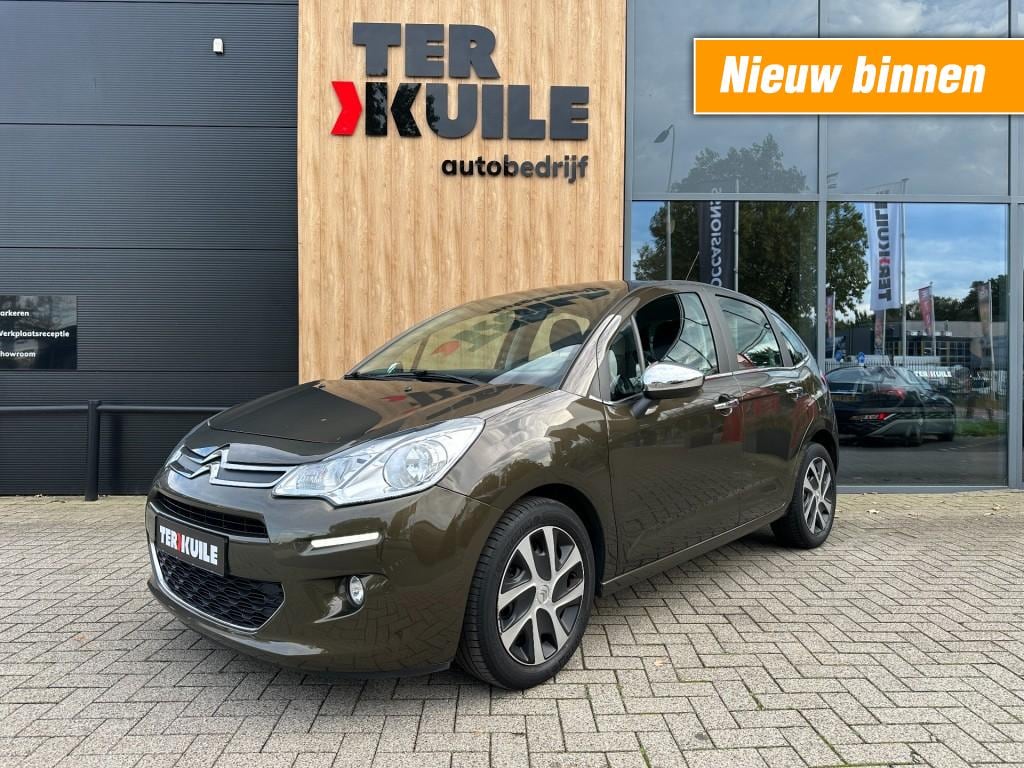 Citroën C3 1.2 VTi Collection + / Pano / Navi