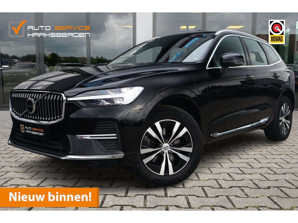 Volvo XC60 2.0 T6 Plug-in hybrid AWD Plus Dark | Pano | Trekhaak | Camera |