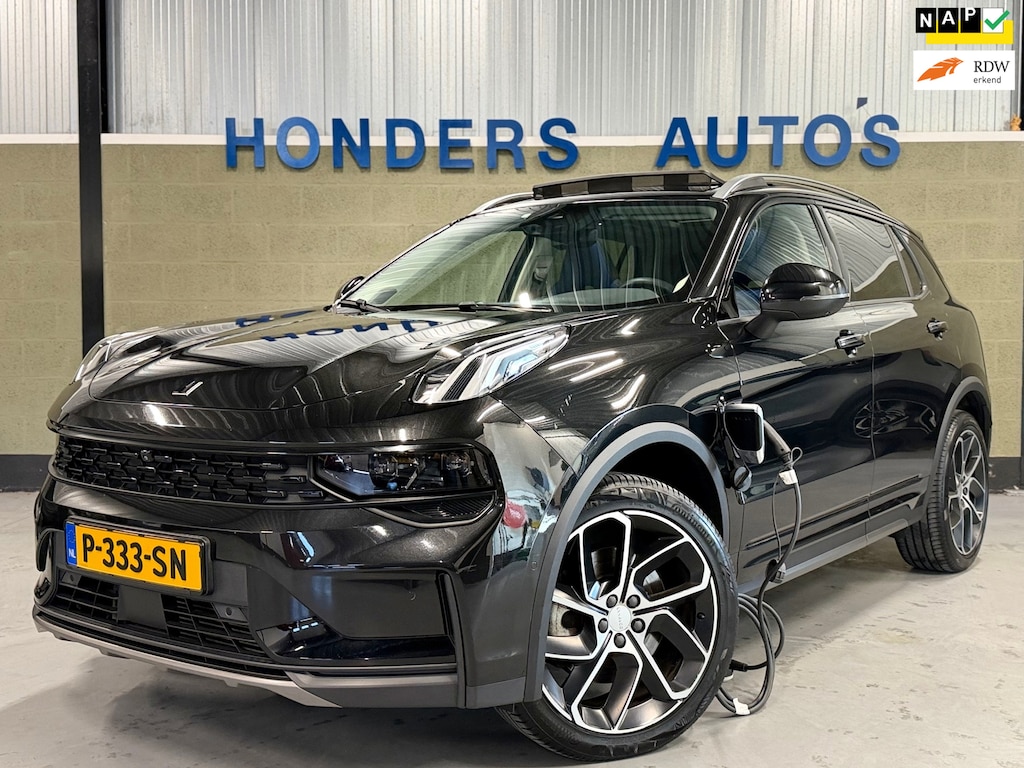 Lynk & Co 01 1.5 BLACK EDITION | TREKHAAK AFN. | ORIG.NL | NAP | PANO | ZWART | ADPT.CRUISE | 360 CAM | METALLIC | 20 INCH | BTW |