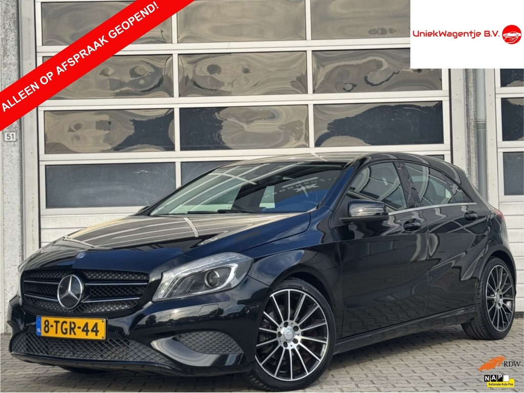 Mercedes-Benz A-klasse 180 | NL-AUTO! | NAVI | SPORTSTOELEN!