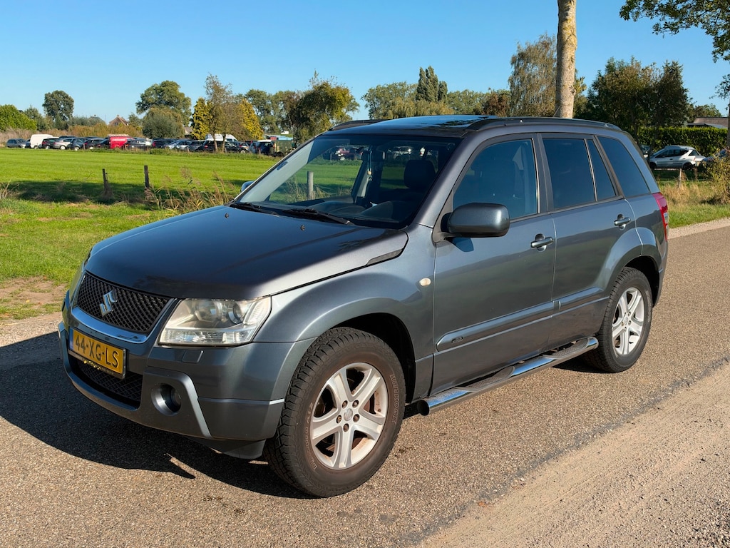 Suzuki Grand Vitara 2.0-16V High Executive AUT APK 10-2027 Airco Leder