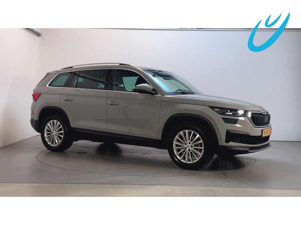 Skoda Kodiaq 1.5 TSI 150pk Business Edition Camera Trekhaak Sfeerverlichting Navigatie