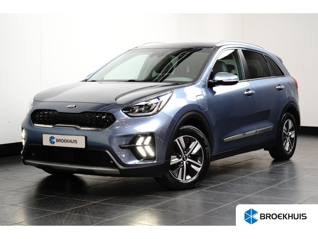 Kia Niro Hybrid Spirit Plug-in | Trekhaak 1300 kg geremd | Glazen schuif-kanteldak | Ledere bekleding | Adaptieve Cruise Control | Camera | Stoelgeheugen | Stoelverwarming-ventilatie voor |