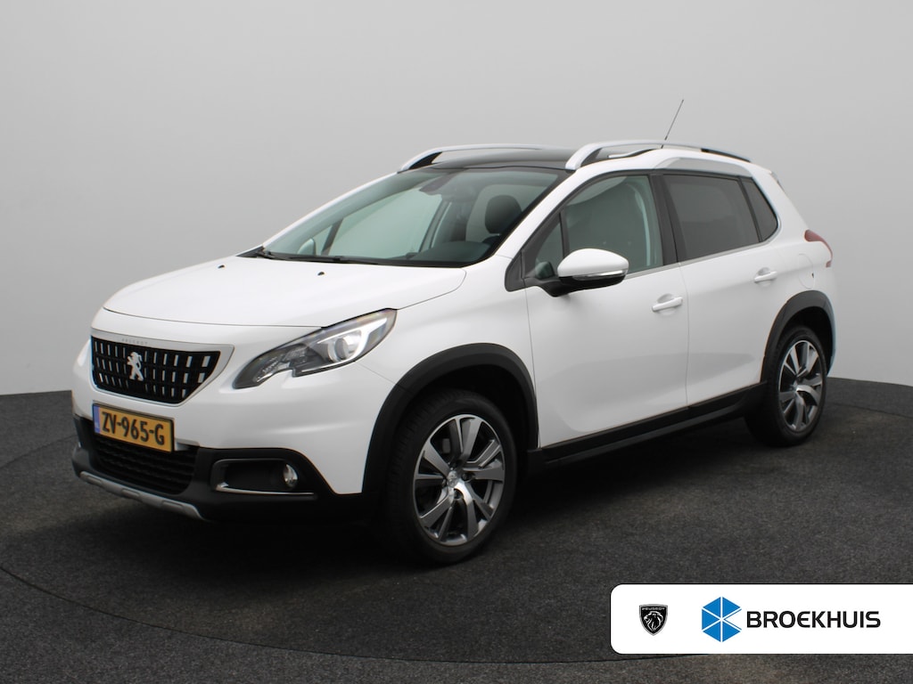 Peugeot 2008 1.2 PureTech Allure Panormadak | Parkeersenoren | Camera | Navigatie | Climat Control | Cruise Control | 17" Lichtmetalen Velgen