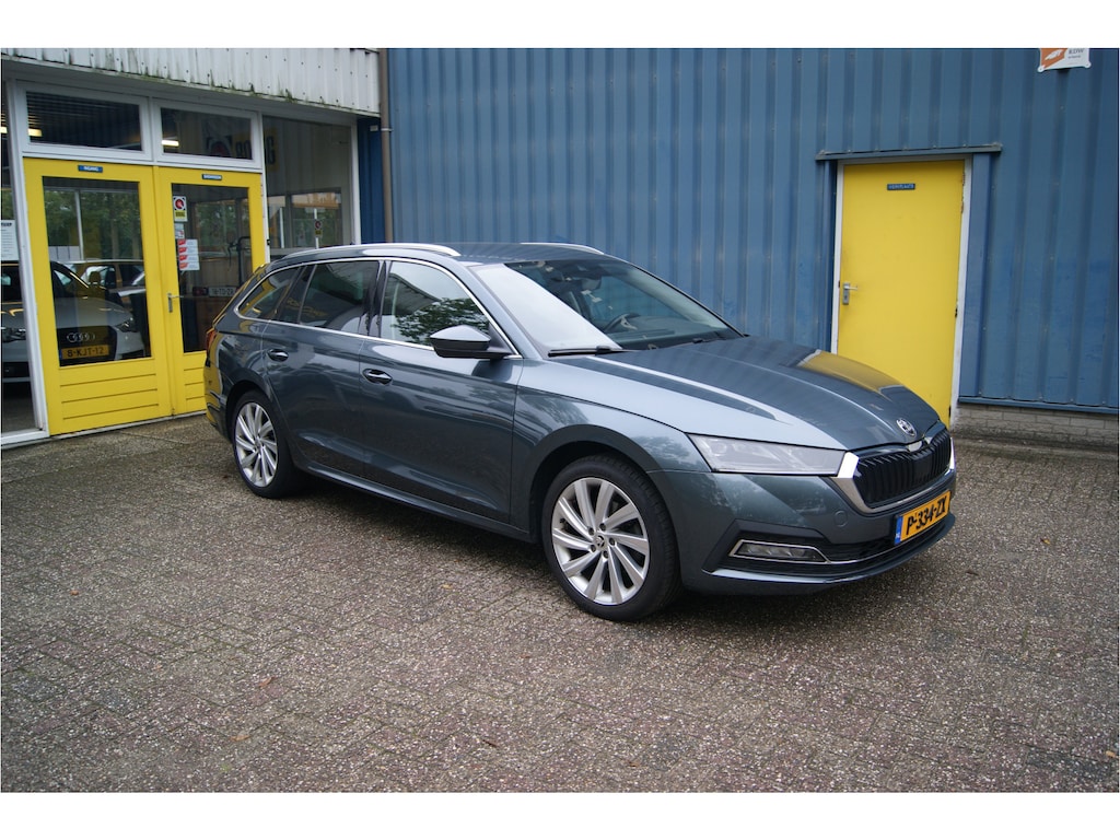 Skoda Octavia Combi 1.5 e-TSI Business Edition Plus, Trekhaak, 18', MOOI!!!
