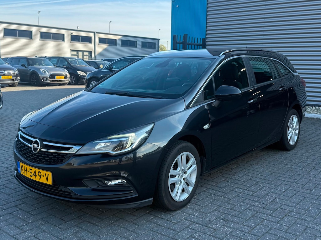 Opel Astra Sports Tourer 1.0 Business+