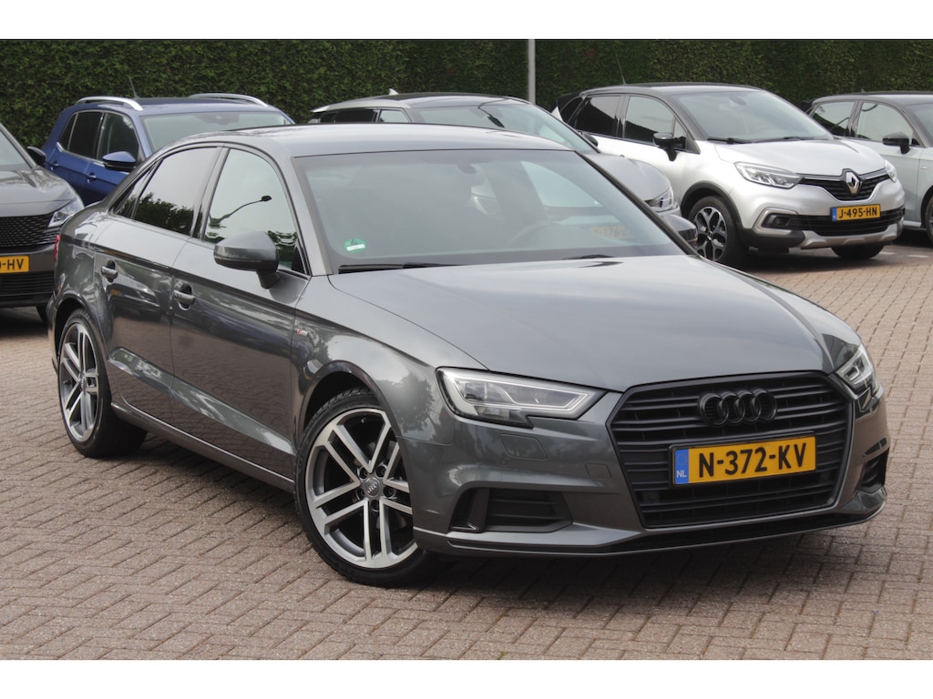 Audi A3 Limousine 1.5 TFSI CoD Sport S Line Edition / Virtual Cockpit / Navigatie / Parkeerhulp V+A / 19'' / Zwart optiek / Cruise Control / Stoelverwarming