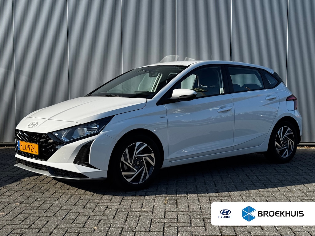 Hyundai i20 1.0 T-GDI 100pk Comfort / Navigatie d.m.v. Apple Carplay & Android Auto / Airco / Achteruitrijcamera / Airco | Camera | Carplay | Bestuurdersstoel in hoogte verstelbaar | Cruise control | Dodehoek detectie | Navigatie | Lichtmetalen velgen | Digitaal cockpit | Parkeersensoren