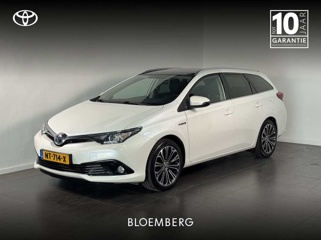 Toyota Auris Touring Sports 1.8 Hybrid Trend | Panoramadak | Trekhaak | Navigatie |
