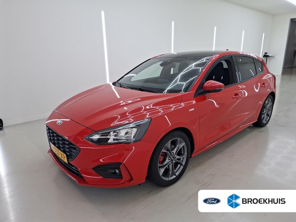 Ford Focus 1.0 EcoBoost Hybrid ST Line X | Panoramadak | Winterpack | Camera | Adaptive Cruise | LED | DAB | CarPlay/Android Auto | Navigatie