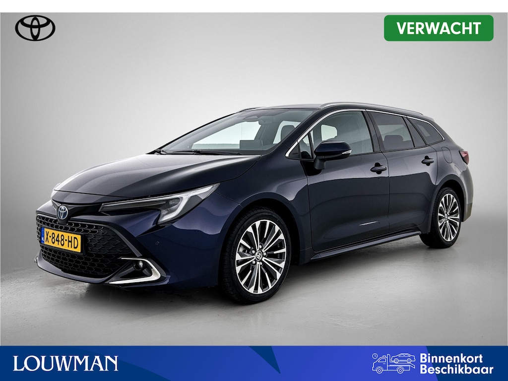 Toyota Corolla Touring Sports 1.8 Hybrid First Edition | Dealer onderhouden | Elektrische achterklep | Parkeersensoren voor+achter | Stoelverwarming | Draadloze telefoonlader | Navigatie | Apple CarPlay/Android Auto | Cruise Control Adaptive |