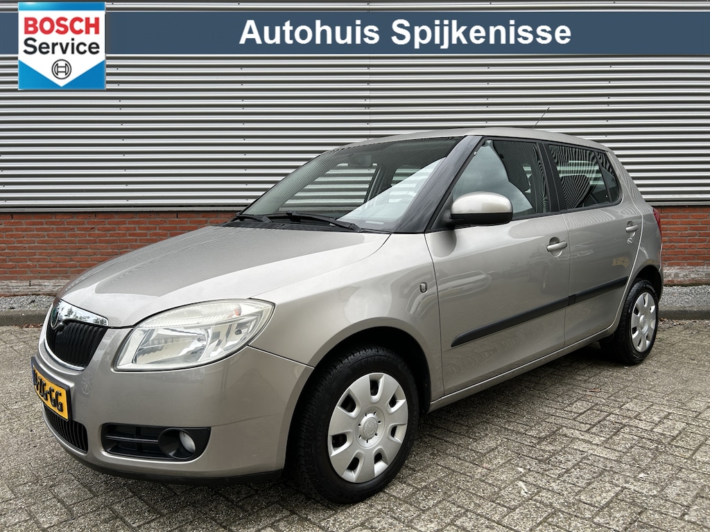 Skoda Fabia 1.6-16V Ambiente | Automaat | Airco | Goed onderhouden |