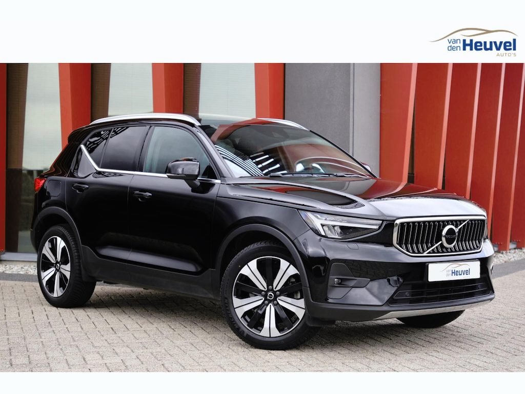 Volvo XC40 T4 Recharge Ultimate Bright | Stoelverwarming | Trekhaak | Leder | Parkeercamera | Panoramadak | Keyless