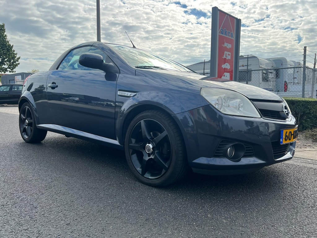 Opel Tigra TwinTop 1.8-16V Rhythm | Airco | Camera | Bluetooth | NAVI | Lederen Bekleding
