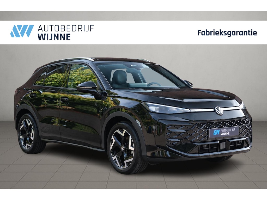 Volkswagen T-Roc 1.5 eTSi 150pk DSG R-Line - Adaptive cruise - Apple CarPlay - Achteruitrijcamera - Keyless entry - Stoelverwarming - Elektrische achterklep - Dodehoekdetectie - Parkeersensoren