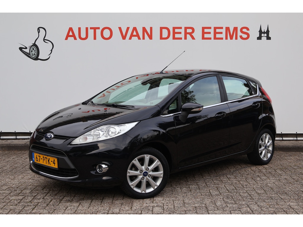 Ford Fiesta 1.4 Ghia Automaat / NL-auto / Clima / Cruise / Pdc / Trekhaak