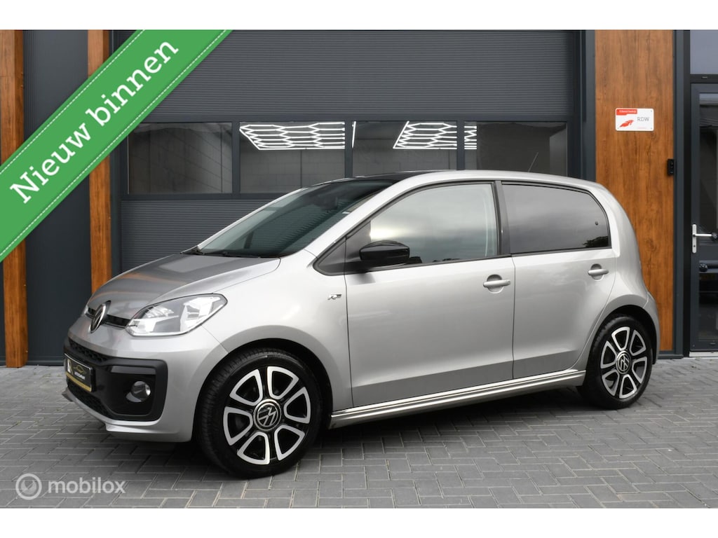Volkswagen Up! 1.0 R-Line