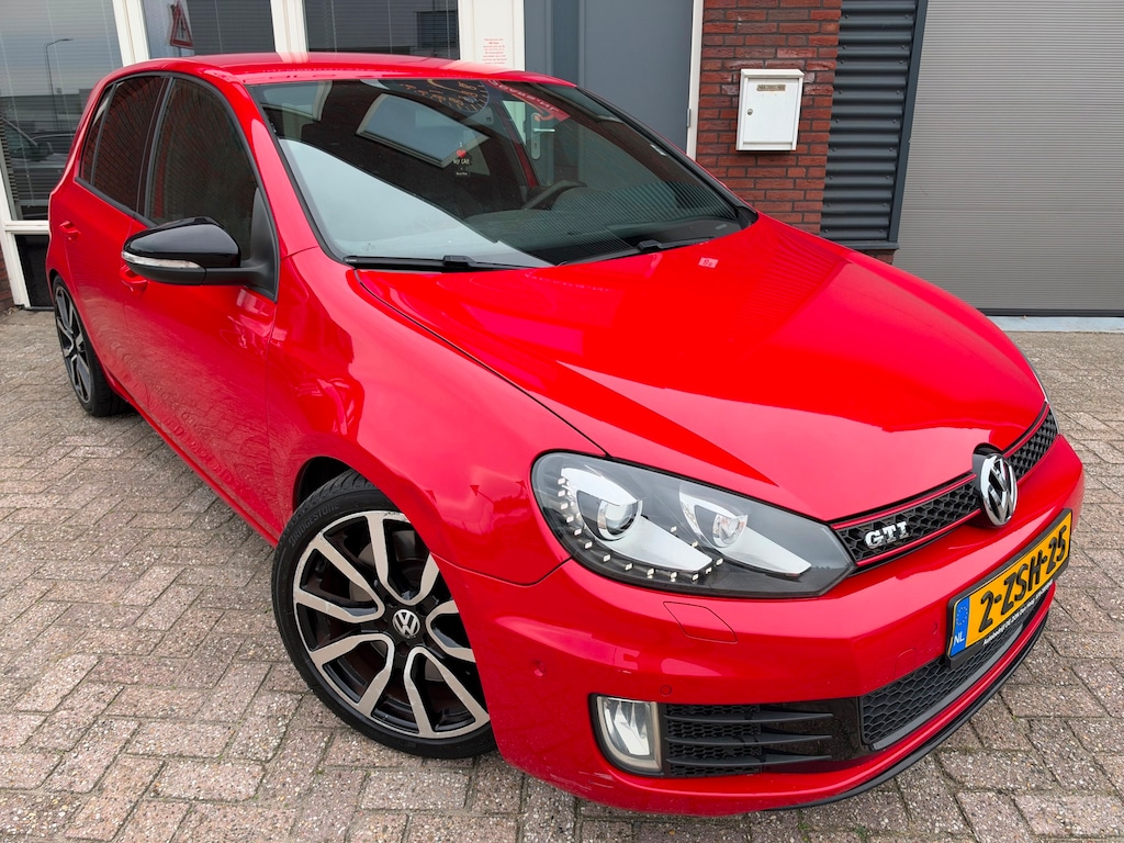 Volkswagen Golf 2.0 GTI / AUT / Xenon / PDC / Dynaudio / LED / Stoelverwarming