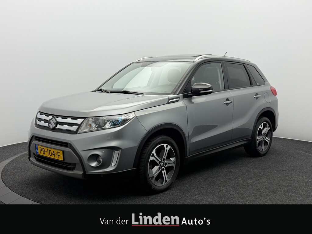 Suzuki Vitara 1.6 High Executive | Panoramadak | Trekhaak | Adaptive Cruise | Two-Tone | Camera