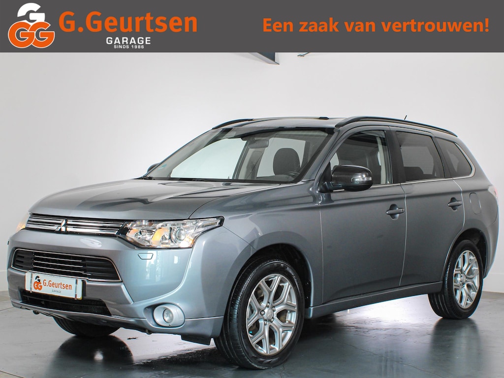 Mitsubishi Outlander 2.0 PHEV instyle Schuifdak, Dealeronderhouden, Trekhaak, Volleder,