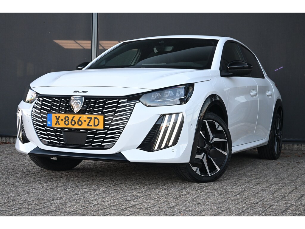 Peugeot e-208 EV GT 51 kWh | Adaptive Cruise | Stoelverwarming & Massage | Alcantara | 360 Camera | Dodehoek-Detectie | Sfeerverlichting