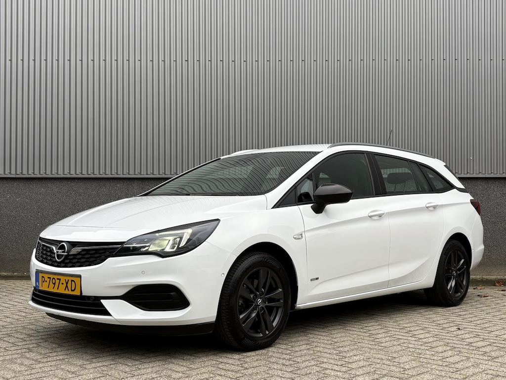 Opel Astra Sports Tourer 1.2T 110pk Design&Tech | | Climate control | Navigatie via Apple / Android | Lm velgen | Camera | Parkeersensoren v+a | Dode hoek detectie