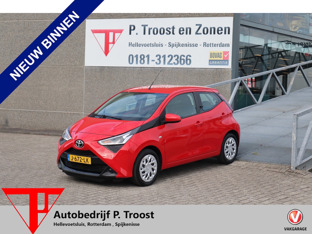 Toyota Aygo 1.0 VVT-i x-play Automaat Nederlandse auto/Apple carplay/Achteruitrijcamera/Airco/DAB Radio