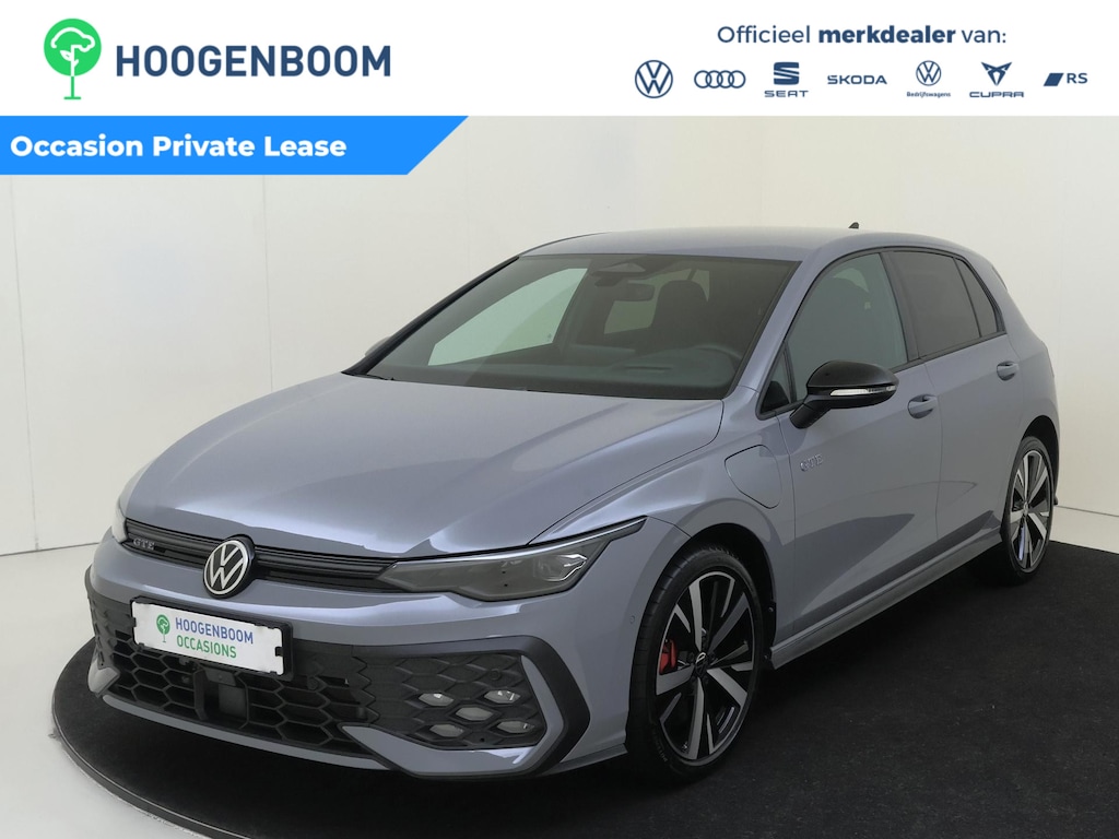 Volkswagen Golf 1.5 eHybrid GTE | SoH 100% | 360 camera | Black style | Head-up display | Matrix LED verlichting | Keyless | Stoel- en stuurwielverwarming | Adaptieve cruise control | Navigatie |