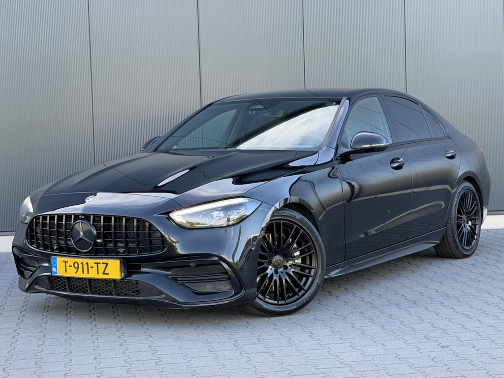 Mercedes-Benz C-klasse 180 AMG Line Burmester - Premium Sfeer - Groot Navi - Night Pakket