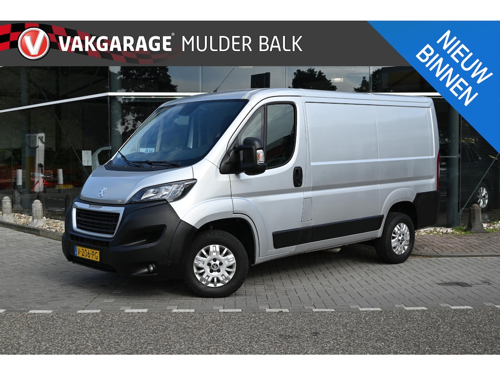 Peugeot Boxer 330 2.0 BlueHDI L1H1 Premium Pack