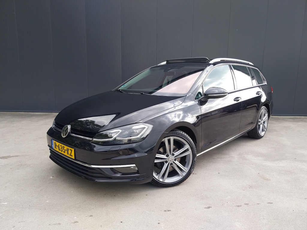 Volkswagen Golf Variant 1.5 TSI 150 PK Highline PANO DAK ADAPT CRUISE MASSAGE STOEL LED NAVI ECC TREKHAAK