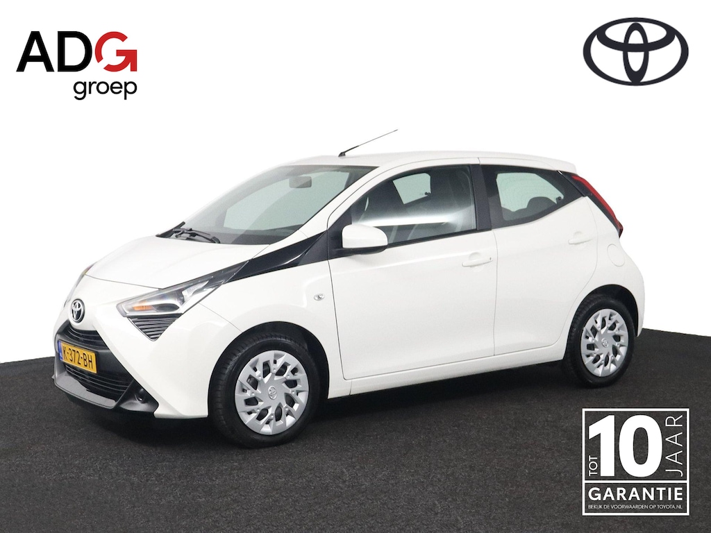 Toyota Aygo 1.0 VVT-i x-play | Automaat | Parkeer camera | Airco |