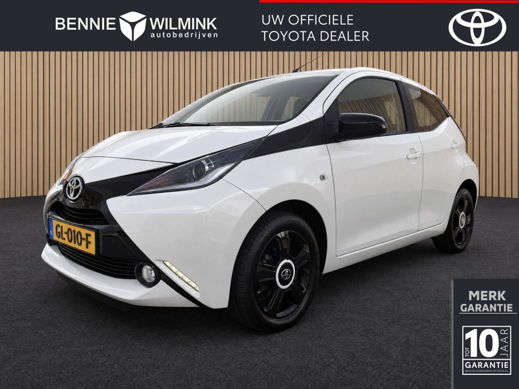 Toyota Aygo 1.0 VVT-i x-play | Automaat | Camera