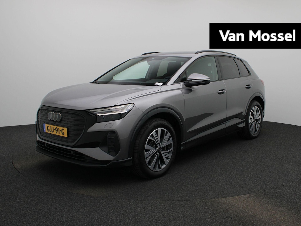 Audi Q4 e-tron 45 quattro Advanced edition 82 kWh | Demo | Navigatie | Stoelverwarming | Camera | Parkeersensoren | Cruise control | 19 Inch Velgen |