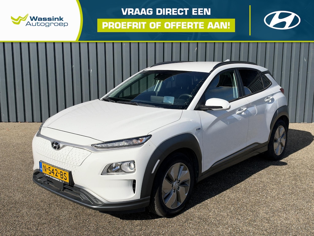 Hyundai Kona Electric EV Fashion 64 kWh | Camera | Parkeersensoren | Navigatie | Cruise Control | Stoelverwarming |