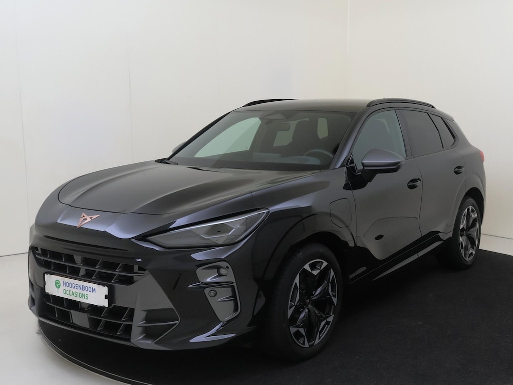 CUPRA Terramar 1.5 TSI e-Hybrid VZ Performance | Head-up display | 360 camera | Travel Assist | Stoel-en stuurverwarming | Carplay