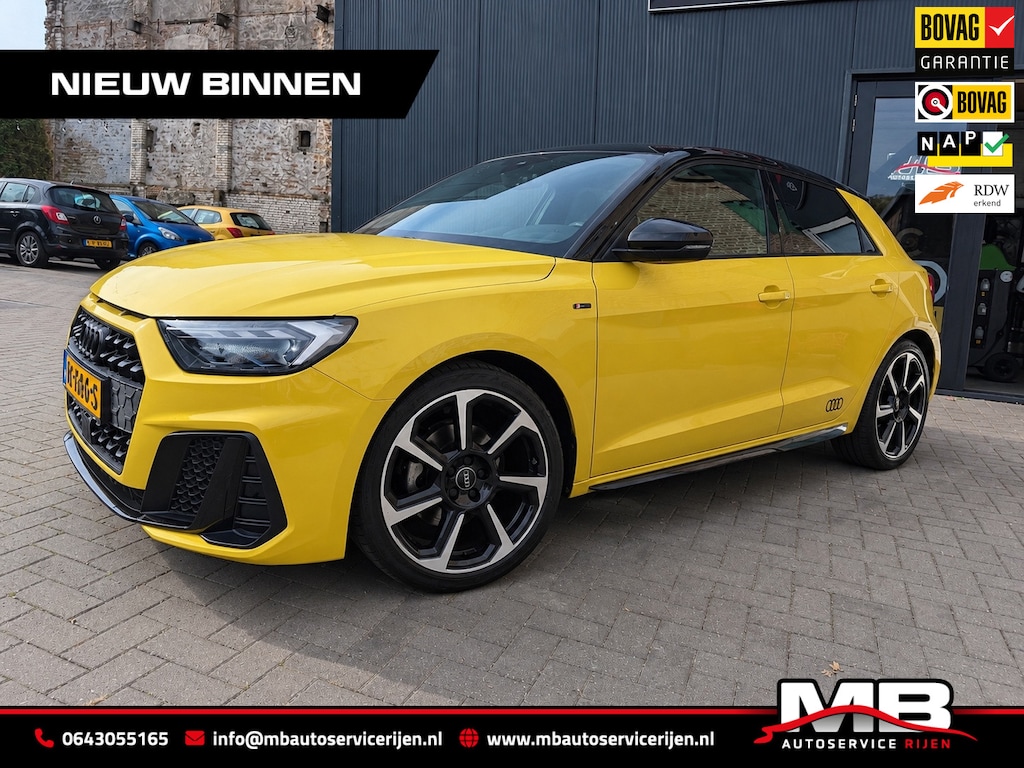 Audi A1 Sportback 30 TFSI edition one, S-line RS bekleding