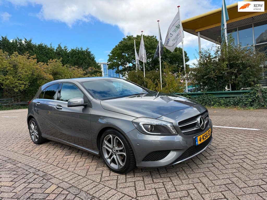 Mercedes-Benz A-klasse 180 Edition Navigatie 4U3